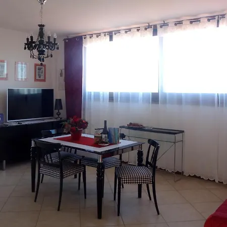 Borgo Degli Ulivi Apartment *